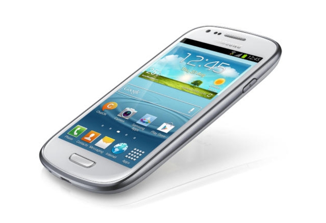 Galaxy S III Mini е смартфон от среден клас 