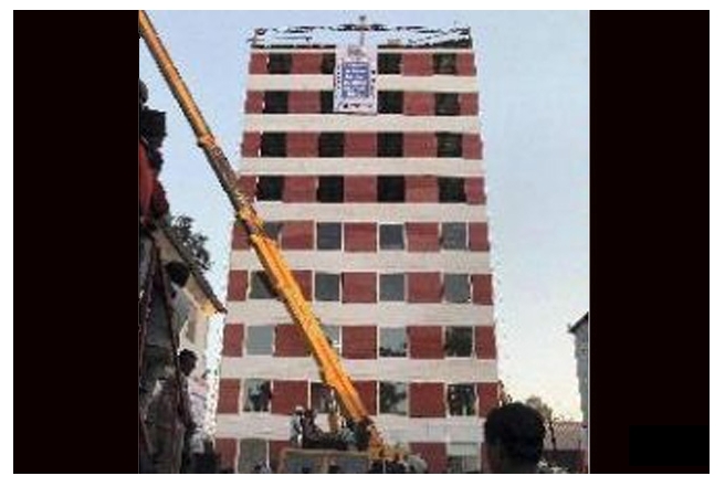 В Индия построиха 10 етажен блок за два дни
