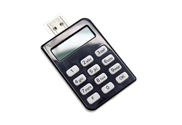 DN-82579 – флашка с код и функция за форматиране на данните