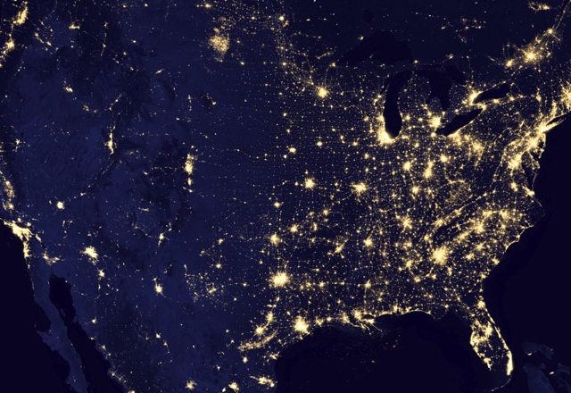 Уникална светлинна карта на САЩ