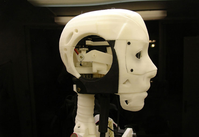 Робот-хуманоид, създаден чрез 3D принтер