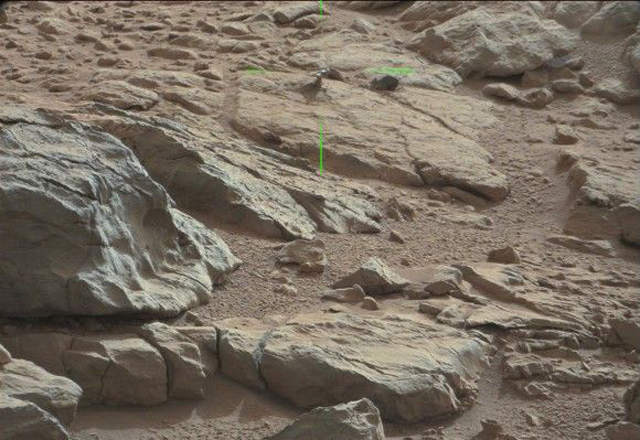 Още един загадъчен обект на Марс