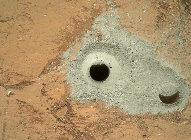 Curiosity с голямо откритие в пръстта на Марс