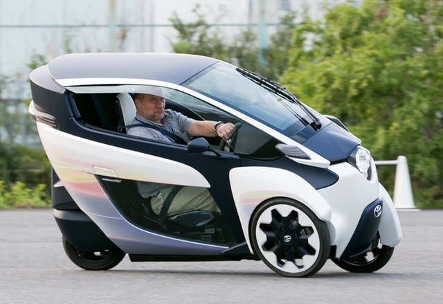 CES 2014: i-Road е концепция за бъдещето на градския автомобил от Toyota
