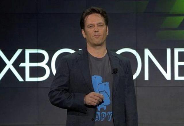 Спенсър: взехме грешни решения с Xbox One. 5-годишен откри пропуск в сигурността