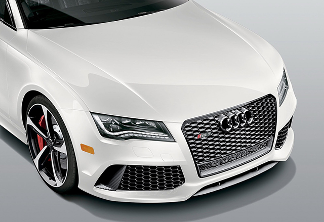 На New York Auto Show 2014 бе представено страхотното Audi RS7 Dynamic Edition