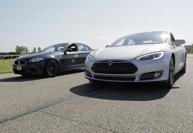 Tesla и BMW работят по бъдещето на електрическите автомобили