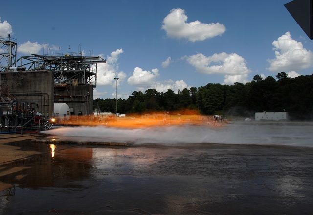 NASA успешно тества 3D принтирани ракетни части