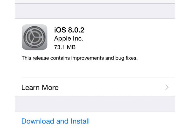 Вече може да свалите iOS 8.0.2