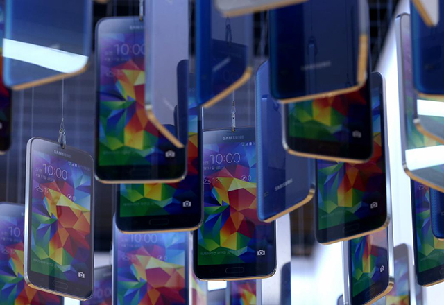 Samsung  с 30% по-малко модели смартфони през 2015