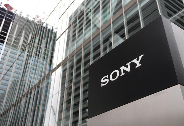 Хакери заплашват служители на Sony Pictures