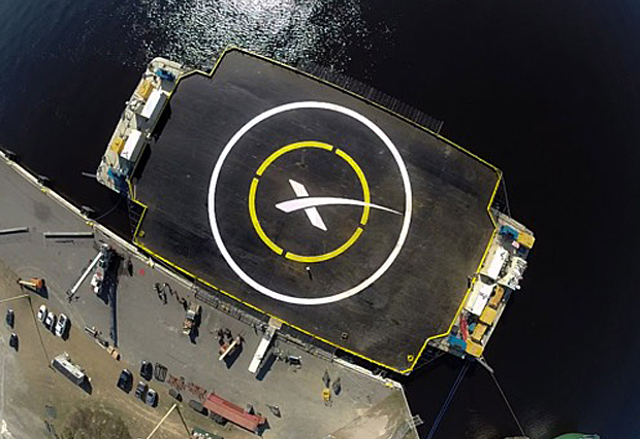 SpaceX ще тества приземяване върху кораб