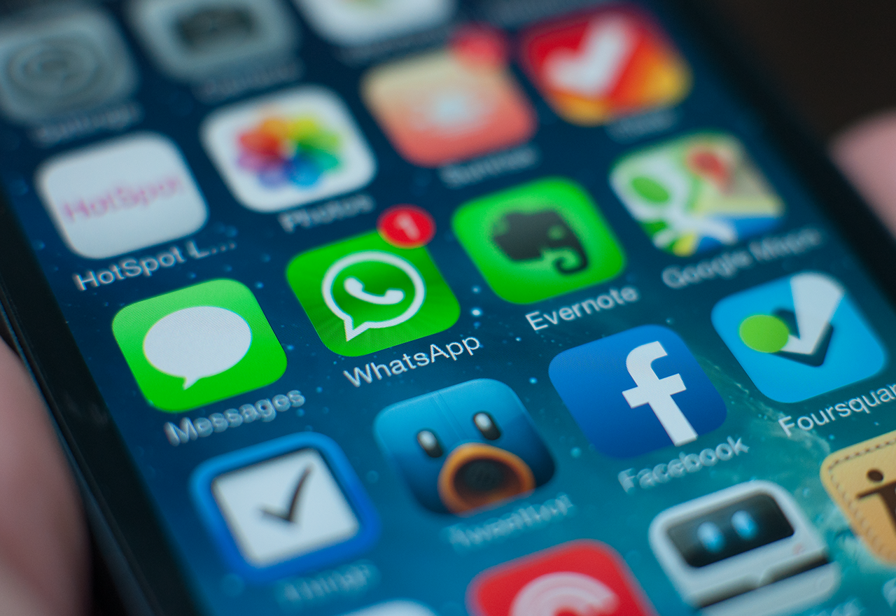 Великобритания иска да забрани услуги като WhatsApp и iMessage