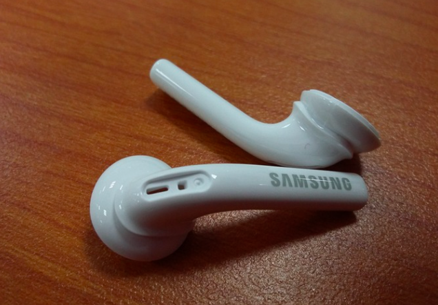 Изтекоха снимки на слушалките на Samsung Galaxy S6