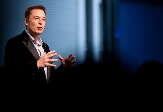 Илон Мъск загатна за голяма нова продуктова линия на Tesla, която идва на 30 април