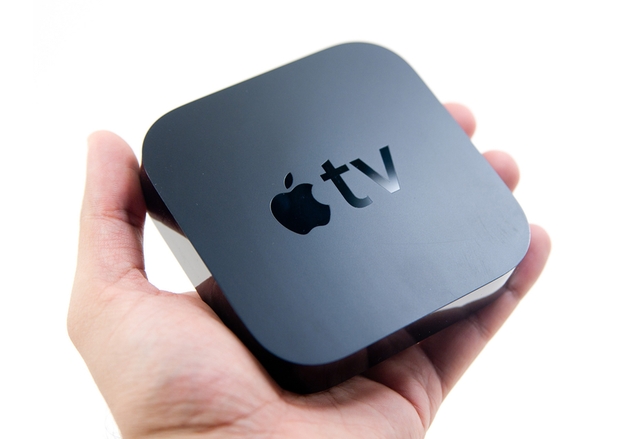 Следващото поколение Apple TV ще се управлява с тъчпад