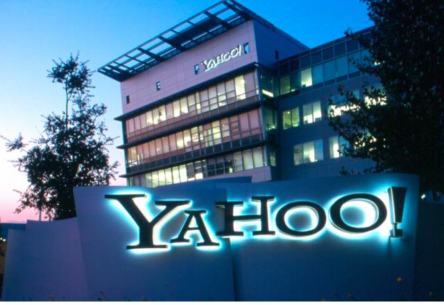 Yahoo подписа договор с Google за ползване на интернет търсачката