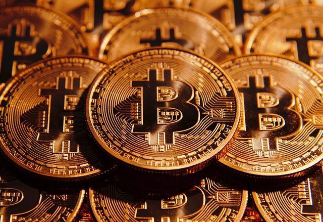 Създателят на Bitcoin е номиниран за Нобелова награда