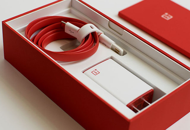OnePlus предлага замяна на своя USB Type-C кабел, но само ако е купен отделно