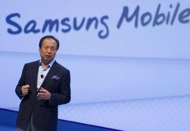 Официално: Samsung сменя президента на мобилното подразделение Джей Кей Шин