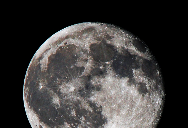 Русия планира да построи база на Луната до 30-те години на този век