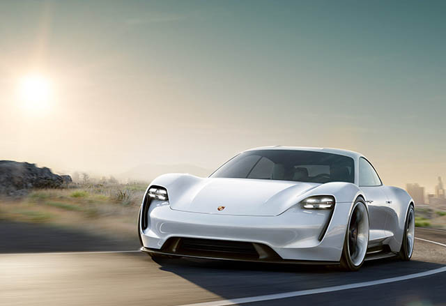 Електрическото Porsche Mission E ще влезе в масово производство до края на десетилетието