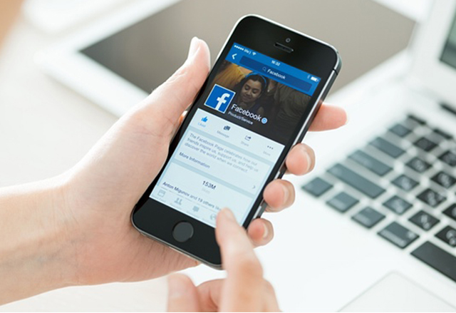 Facebook приложението намалява производителността на телефона ви с 15% 