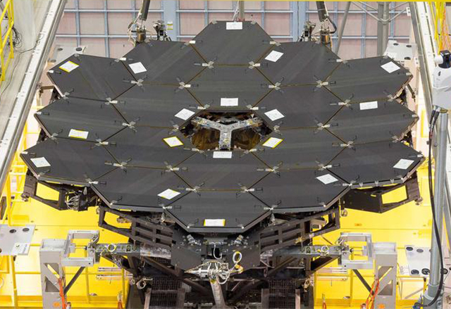 NASA е готова с първия етап от сглобяването на огледалото на най-големия си телескоп 