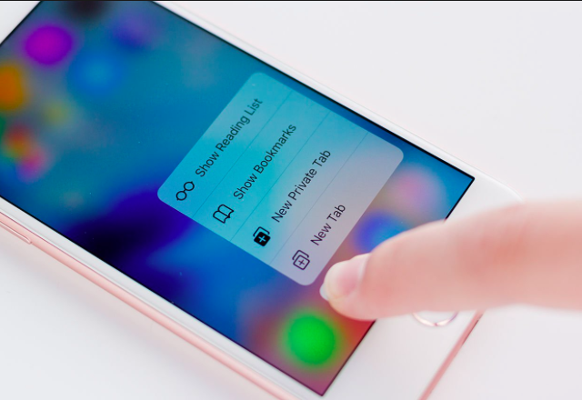 Apple се фокусира върху 3D Touch и Live Photos в новите си реклами