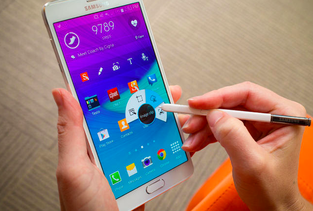 Samsung вече ъпдейтва масово Galaxy Note 4 до Marshmallow в Европа