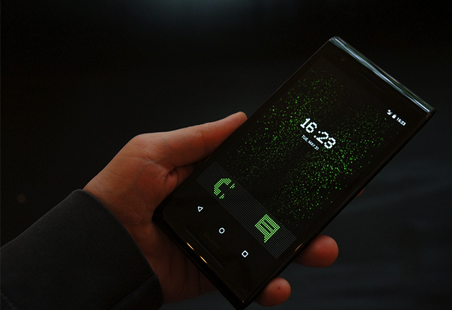 Sirin Labs представи първия си премиум смартфон с акцент върху сигурността и цена под 14 000 долара