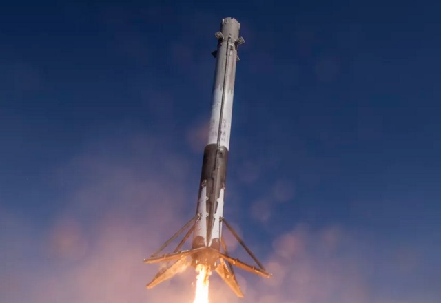 SpaceX възнамерява да изстреля повторно използвана ракета през есента