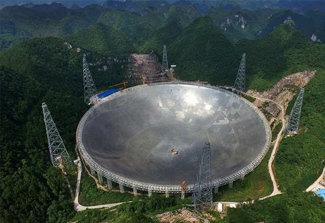 Китай завърши строителството на най-големия радиотелескоп в света