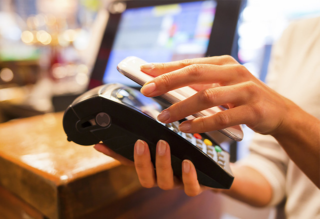 MasterCard ще позволи да плащаме в магазини, използвайки банковите приложения на телефоните ни