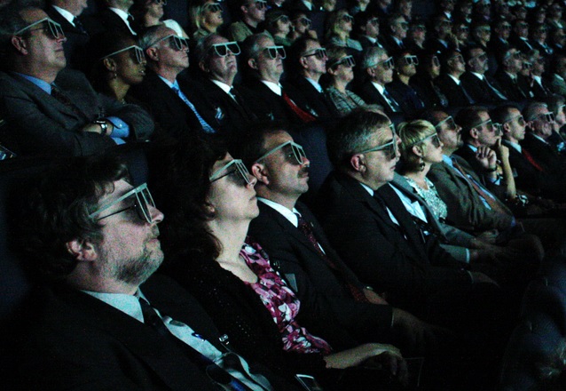 Ще можем да гледаме 3D филми в киносалона без очила