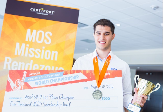 Български ученик стана световен шампион по IT