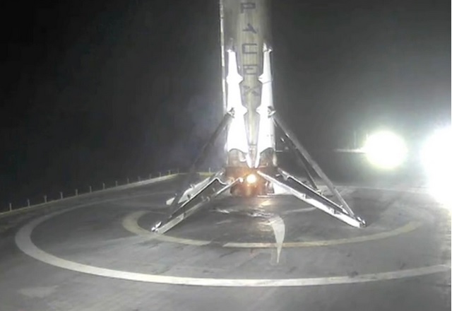 SpaceX приземи шеста ракета, отново на вода