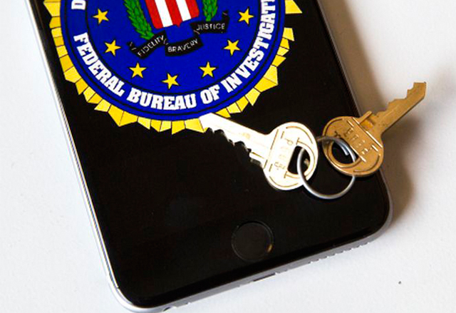 ФБР съдена от три новинарски организации заради тайна техника за разкодиране на телефони