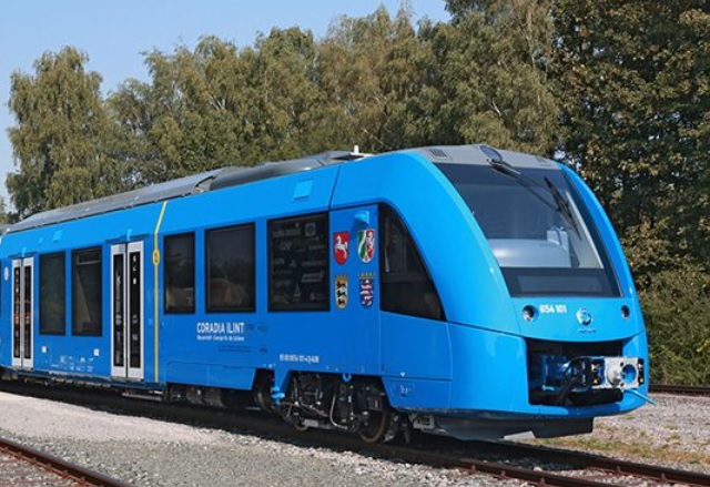 Първият екологичен влак тръгва по немските пътища