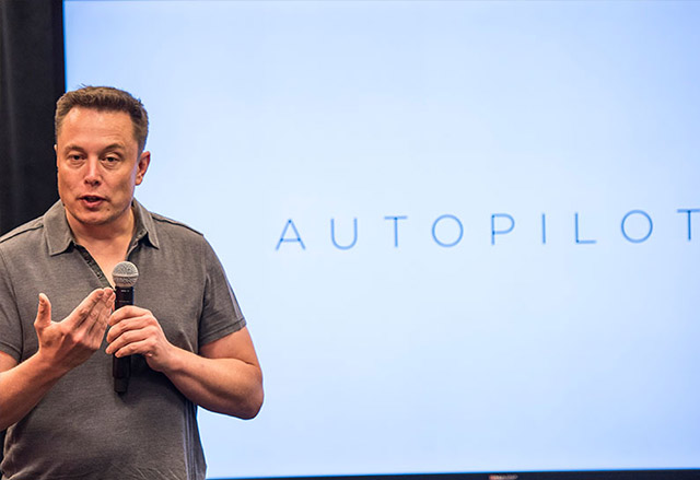 Илон Мъск: Подобреният автопилот на Tesla ще дойде до края на следващата седмица
