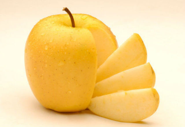 Ябълките, които не потъмняват, вече са на пазара