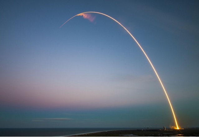 SpaceX планира да изстрелва ракета всеки две седмици 
