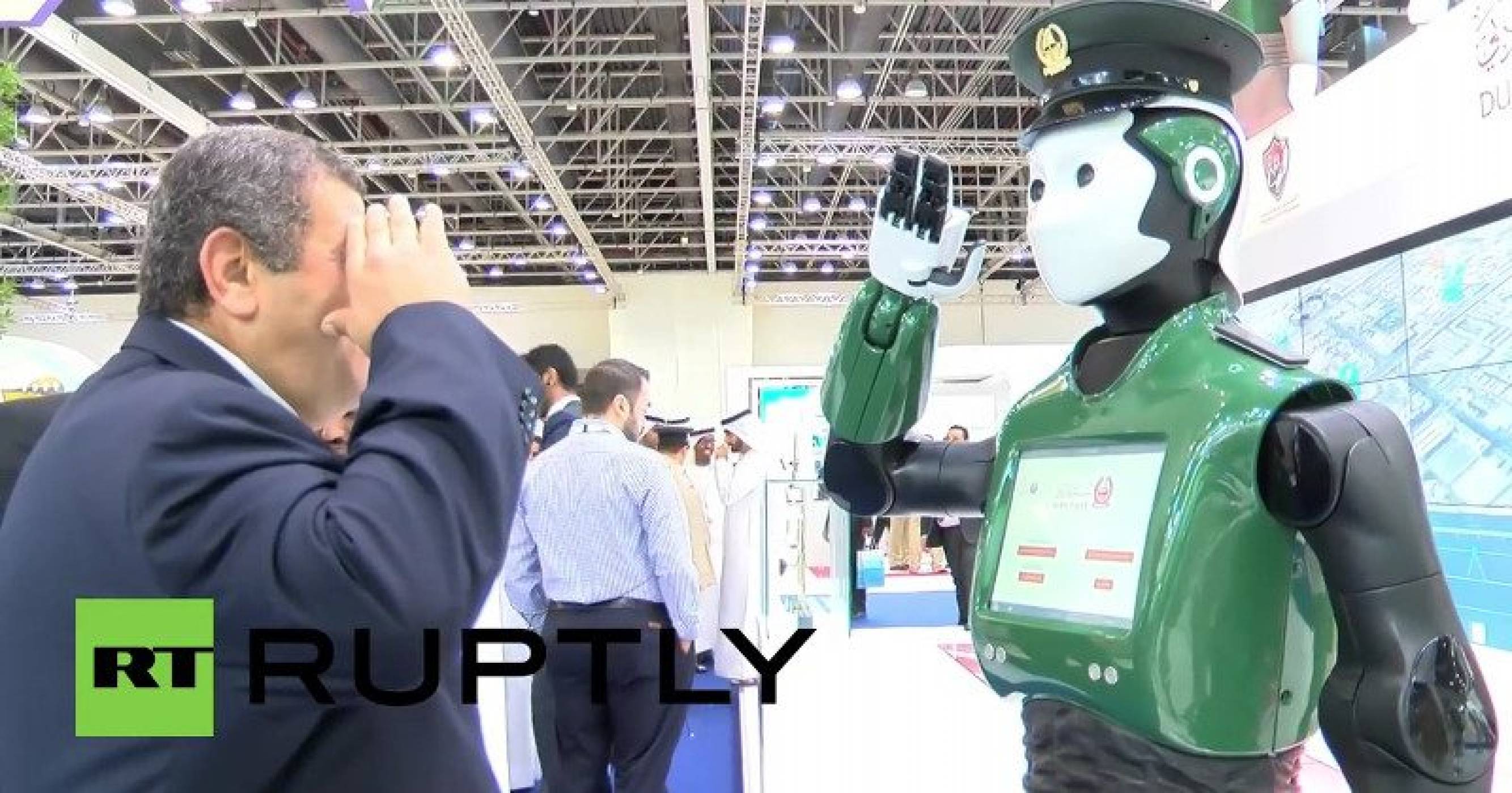 Първите роботи полицаи скоро ще патрулират по улиците на Дубай