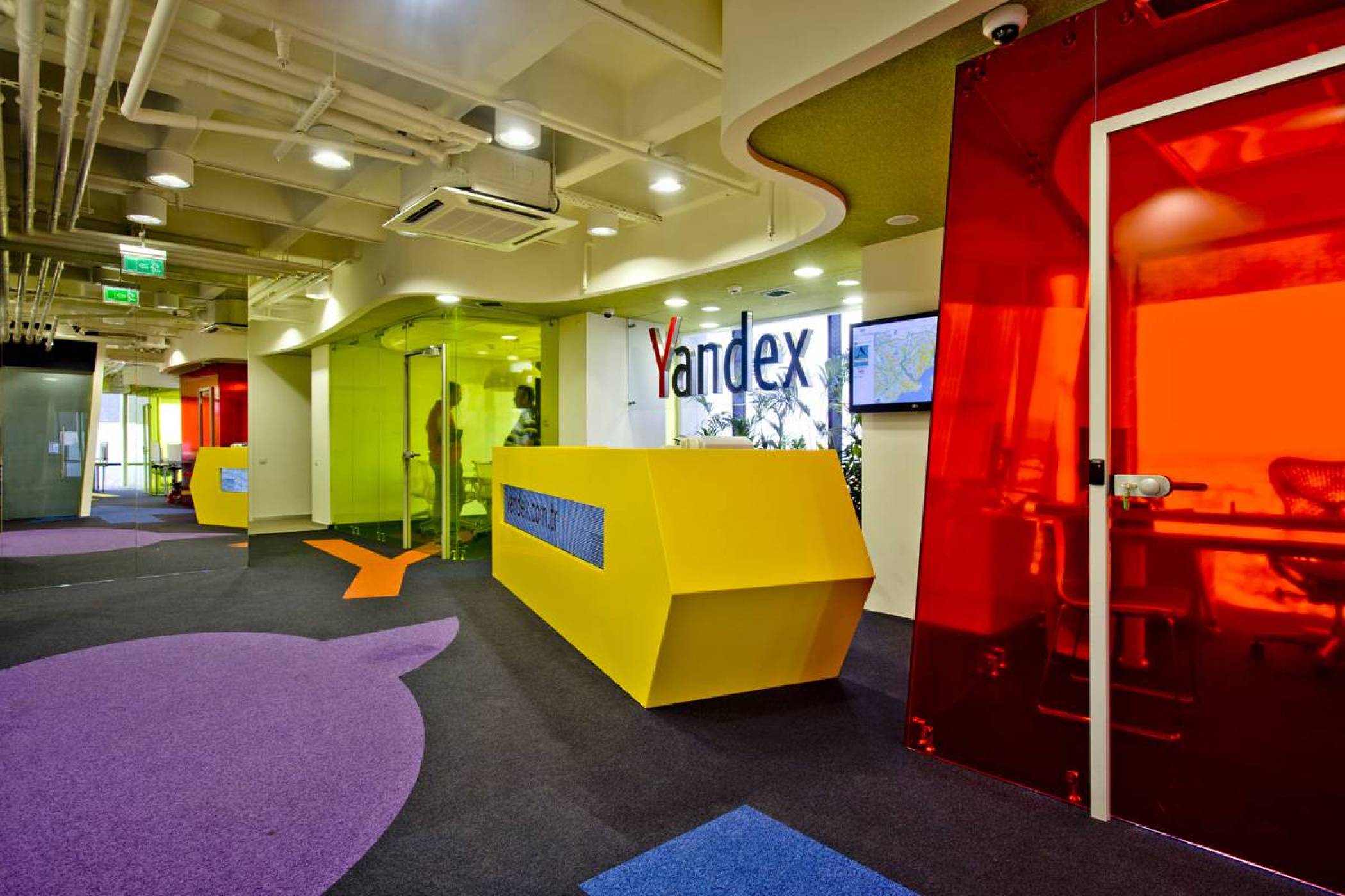 Претърсват украинските офиси на руския Yandex като част от разследване за измяна