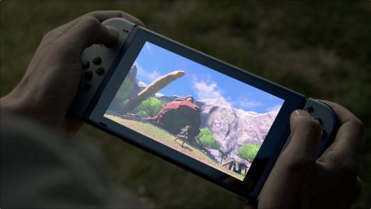 Онлайн услугата на Switch остава безплатна до 2018 г.