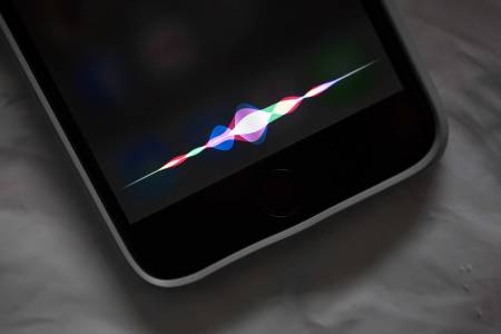 Reuters: Apple ще разшири възможностите на Siri, за да отговори на Alexa