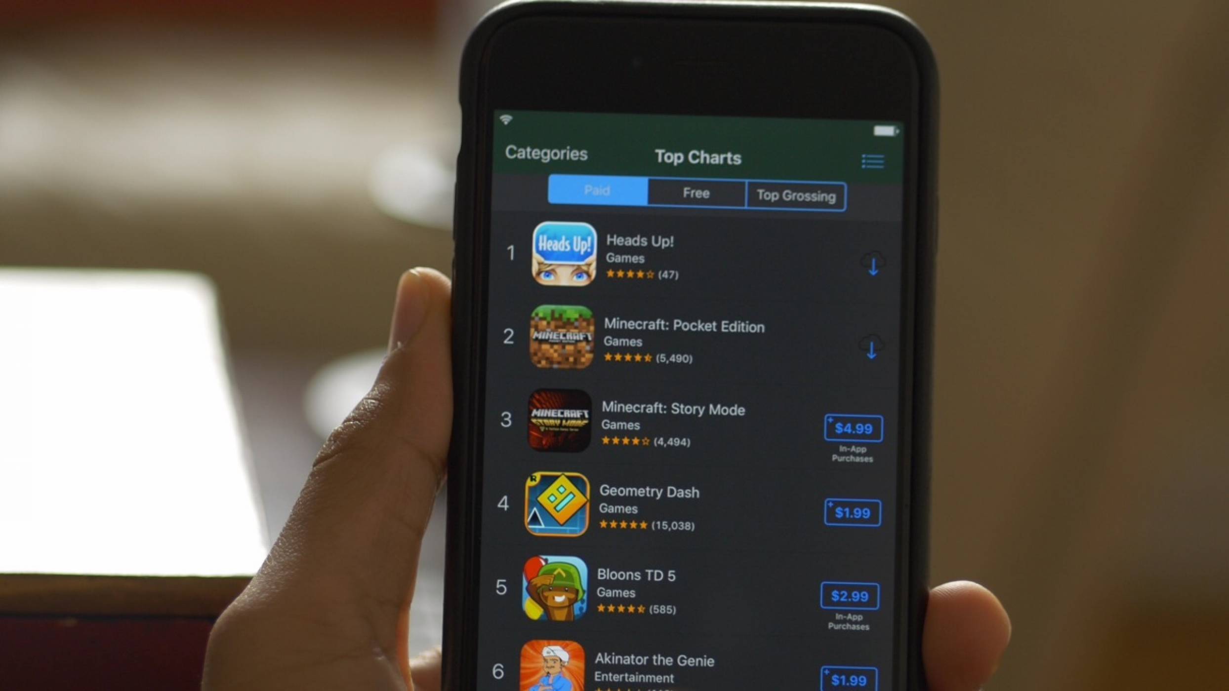 Apple включва нощен режим в iOS 11, откриха потребители