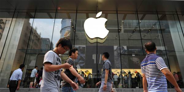 Служители на Apple в Китай са арестувани по подозрение за извличане и продажба на лични данни на потребители