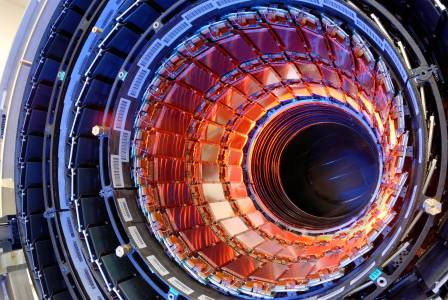 Виртуалните визити в CERN са перфектно въведение в модерната физика за детето ви
