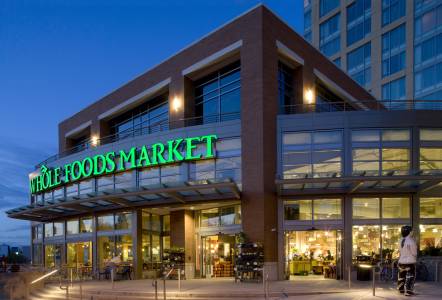 Amazon закупува веригата за биохрани Whole Foods за 13.7 млрд. долара